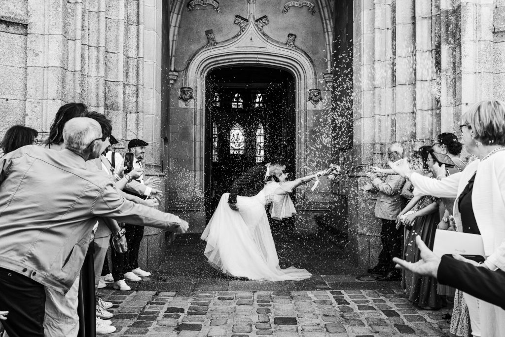 Mariage Lucie et Silvain sortie d'église