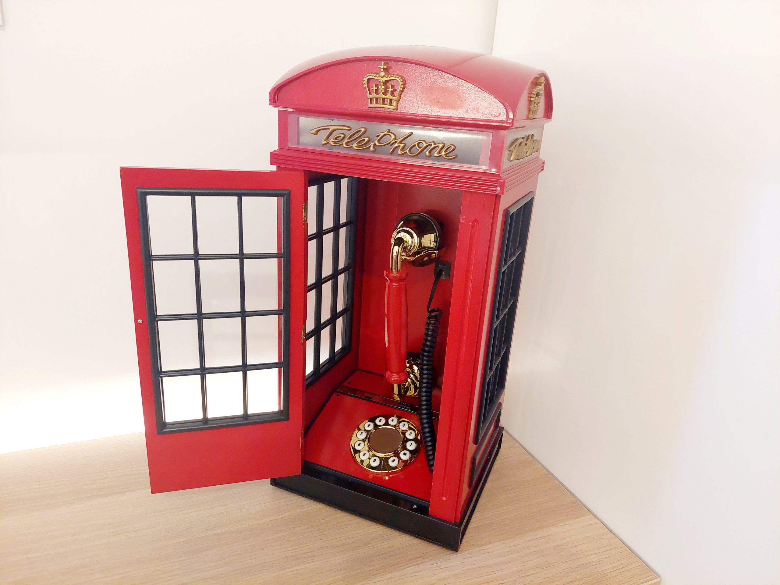 Série C - Cabine anglaise rouge : Livre d'or audio - Téléphones Mariage | Anniversaire | Gender Reveal | Naissance | Baptême | Soirée d'entreprise