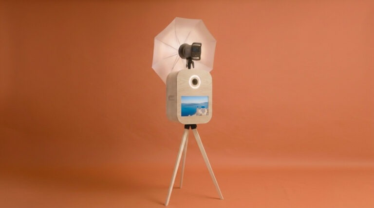 Location Photobooth Oia Rennes Haut de gamme