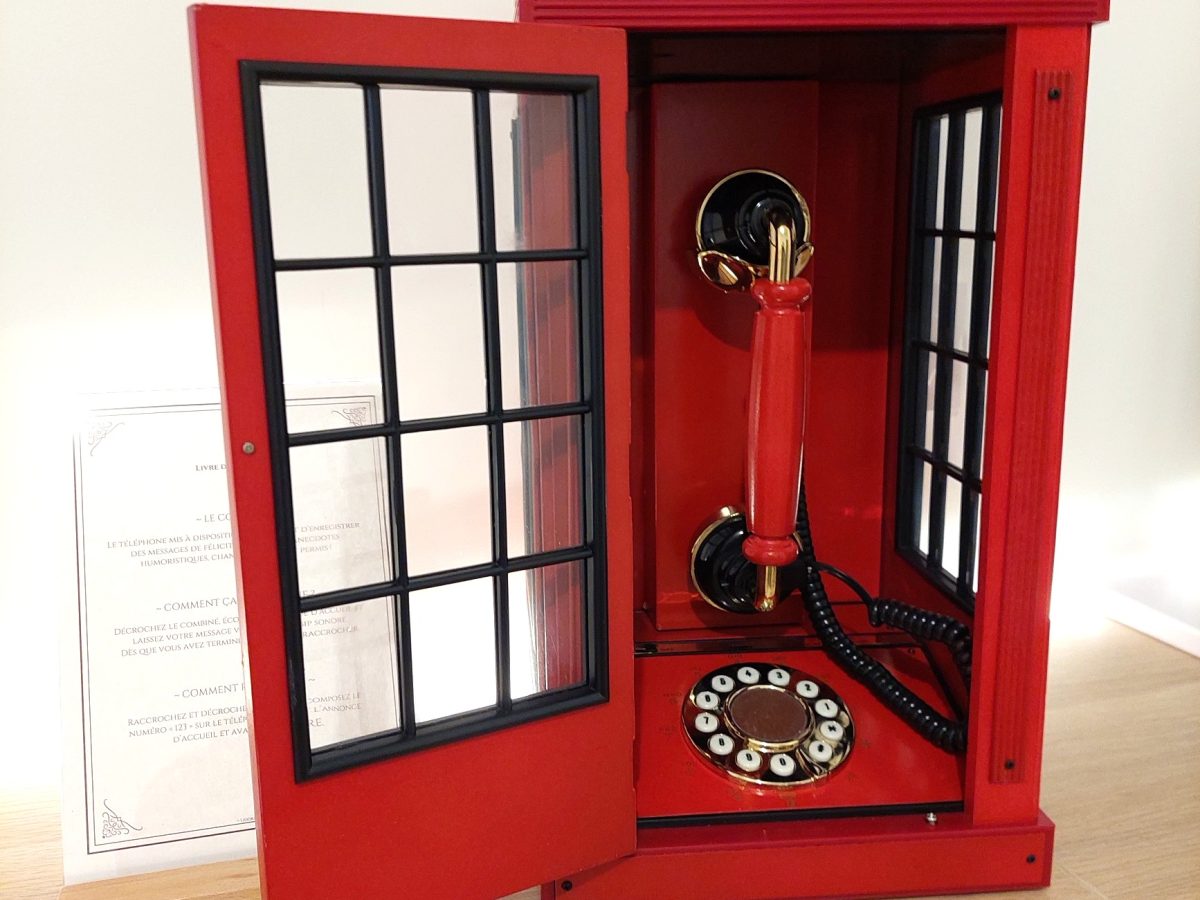 Série C - Cabine anglaise rouge : Livre d'or audio - Téléphones Mariage | Anniversaire | Gender Reveal | Naissance | Baptême | Soirée d'entreprise